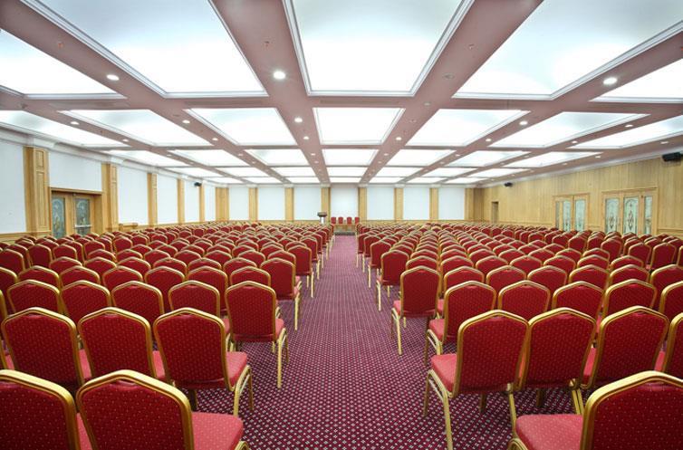 Hotel Radisson Blu Kochi Udogodnienia zdjęcie The main conference hall