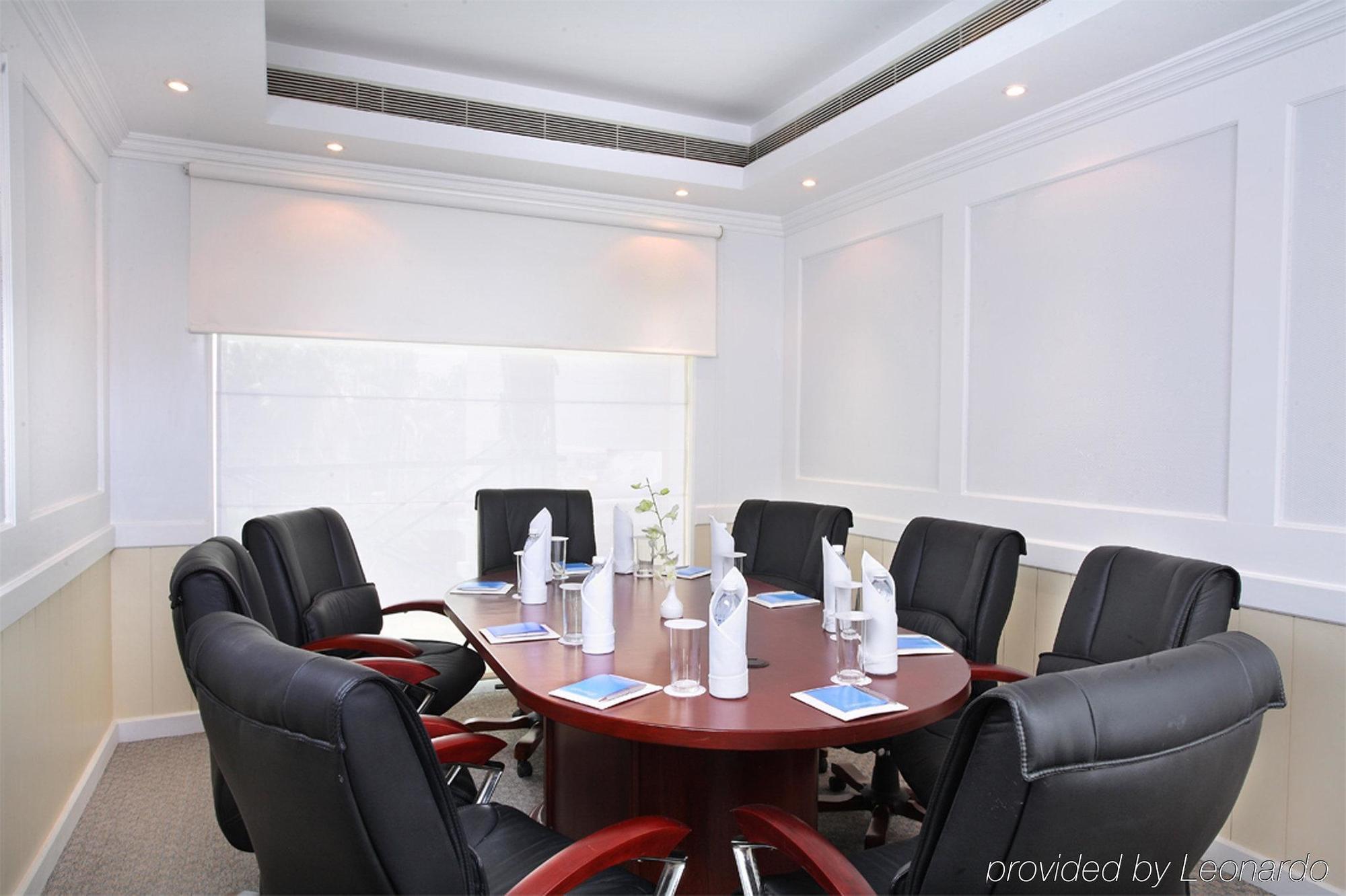 Hotel Radisson Blu Kochi Zaplecze biznesowe zdjęcie Meeting room