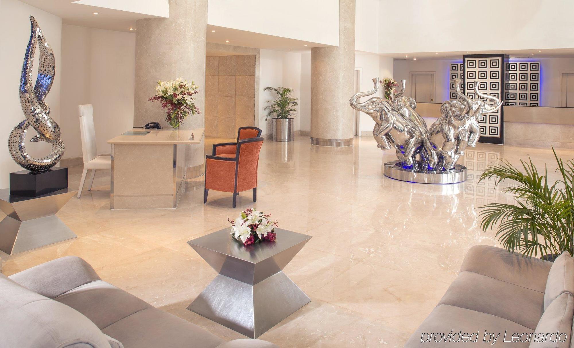 Hotel Radisson Blu Kochi Zewnętrze zdjęcie Lobby