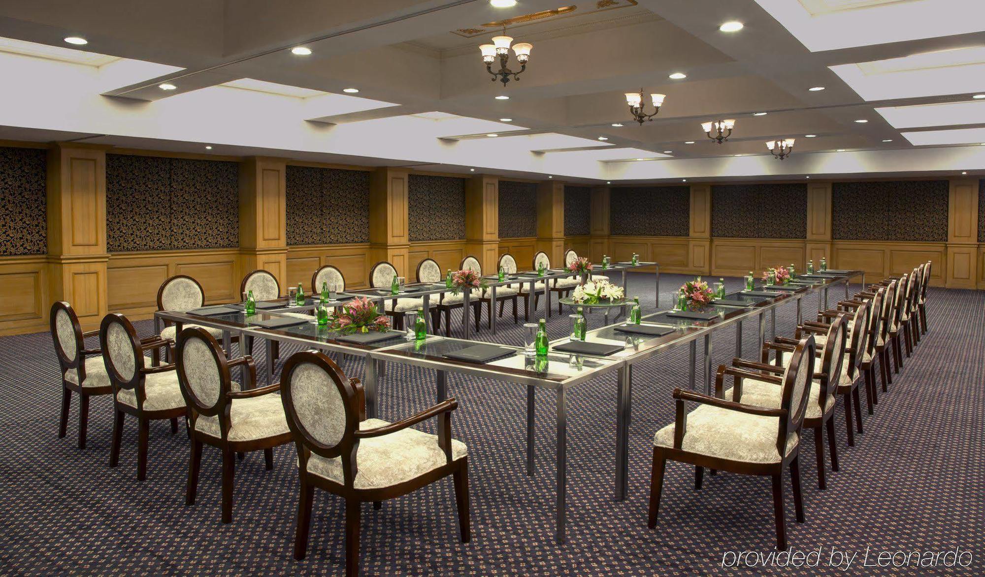 Hotel Radisson Blu Kochi Zewnętrze zdjęcie Meeting room