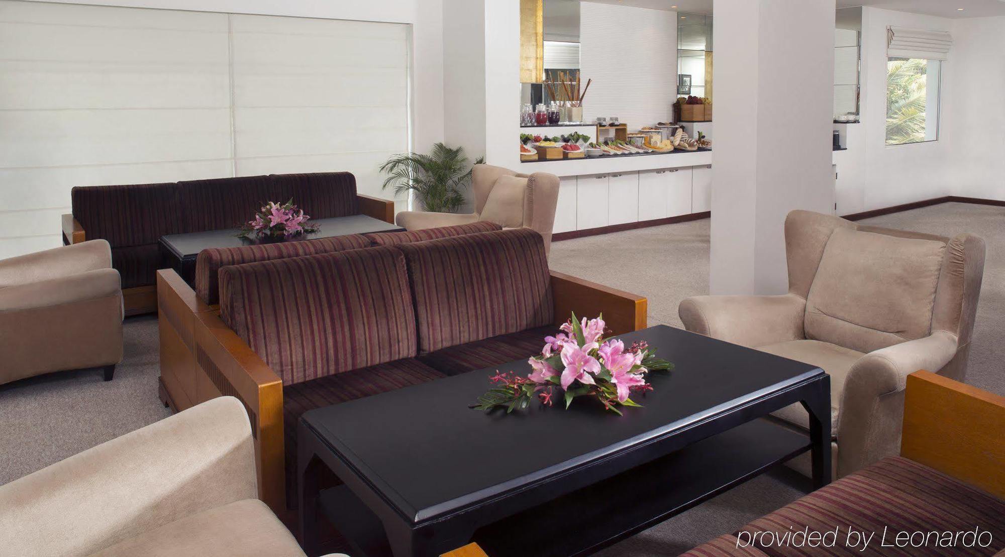 Hotel Radisson Blu Kochi Zewnętrze zdjęcie A 3D rendering of a living room