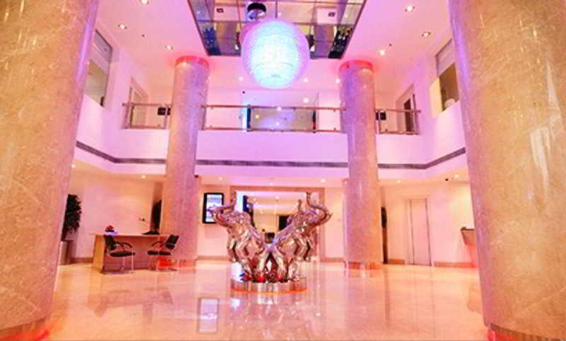 Hotel Radisson Blu Kochi Zewnętrze zdjęcie The lobby of the hotel